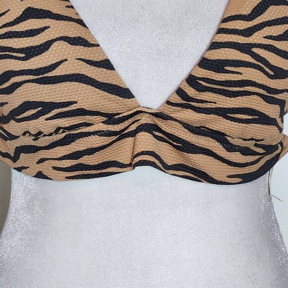 Aerie Tan and Black Tiger Print Bikini Top NWT Size Medium Triangle Bikini Top - Picture 2 of 10